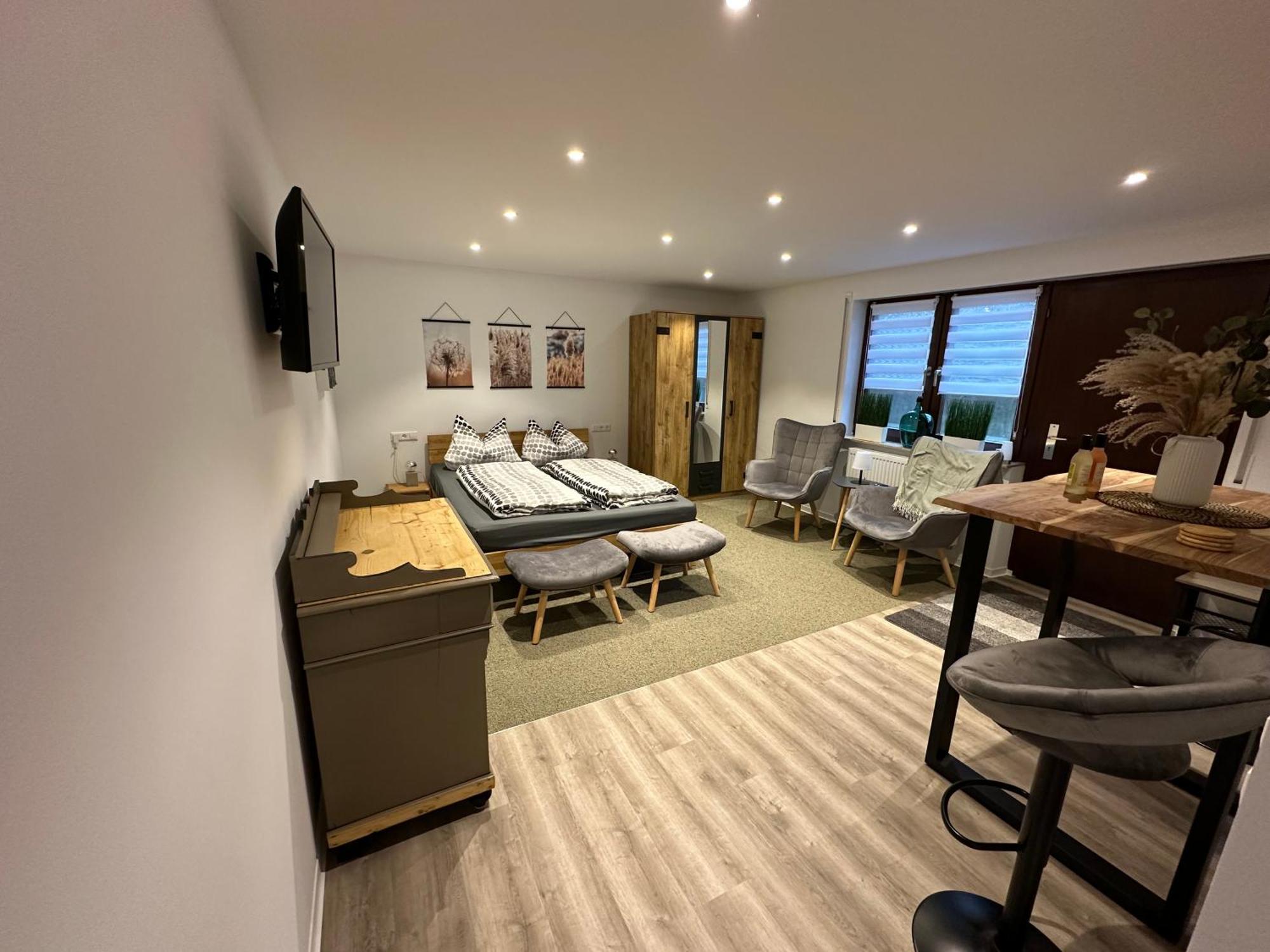 Neckarsulm Ruhige Wohnung Am Feldrand Exterior photo